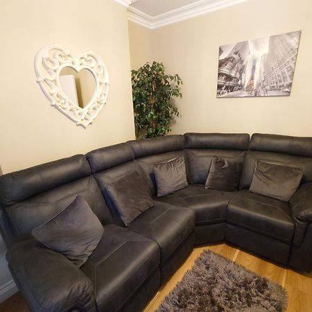 Helens House Derry City Centre Remarkable 3-Bed Exteriör bild